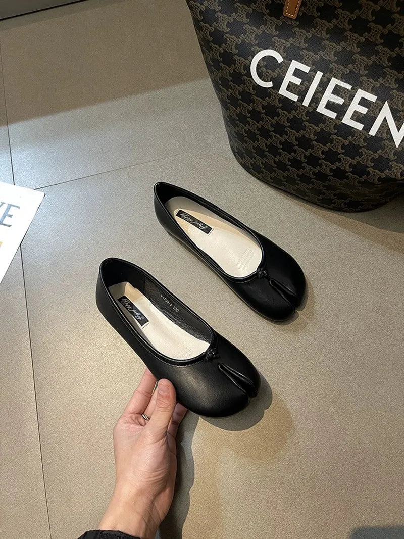 Leather Tabbi Flats