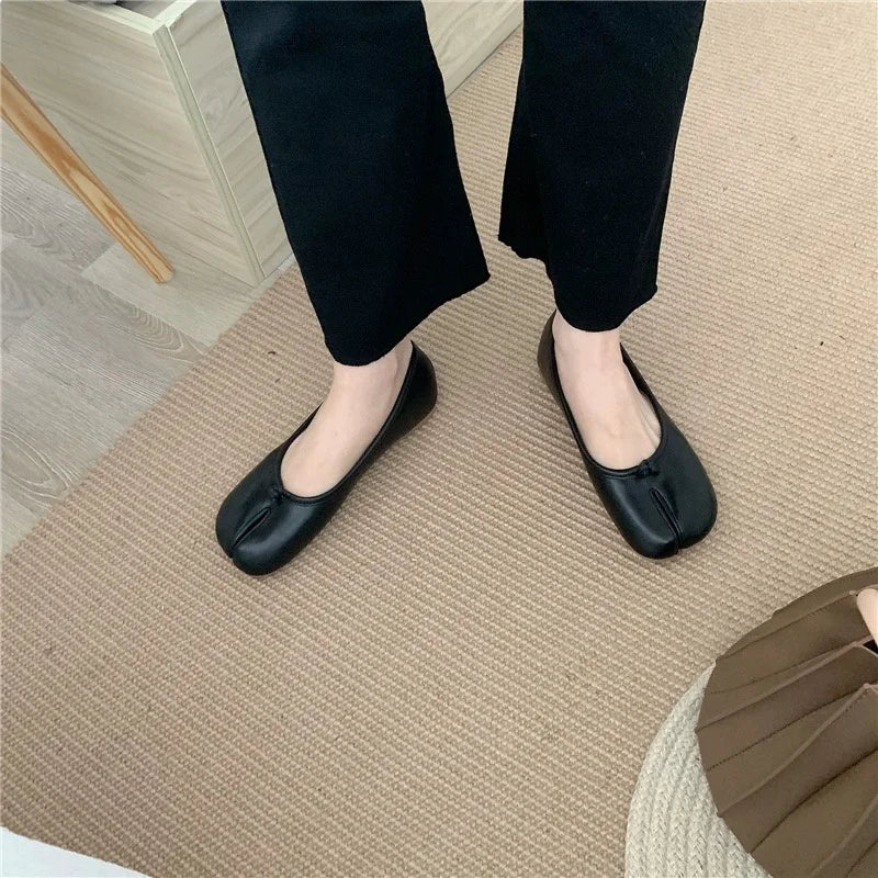 Leather Tabbi Flats
