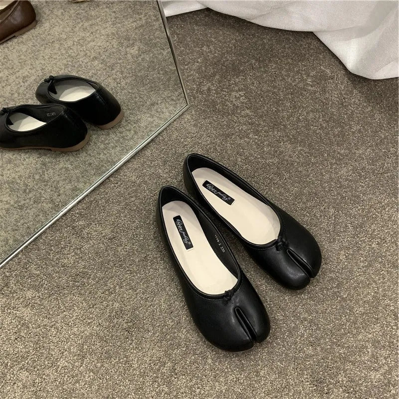 Leather Tabbi Flats