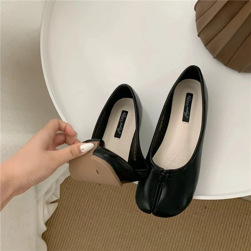 Leather Tabbi Flats
